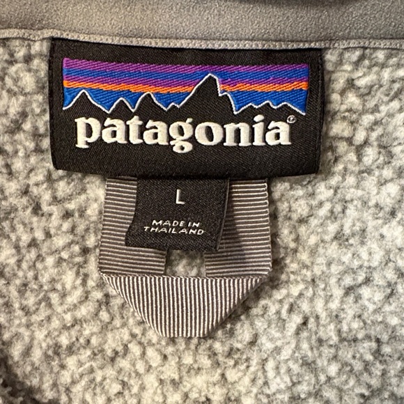 Patagonia Heathered Gray Fleece Pullover - Picture 2 of 6